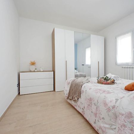 Andrea Home- Collegato A Roma E Aeroporto Фьюмичино Экстерьер фото