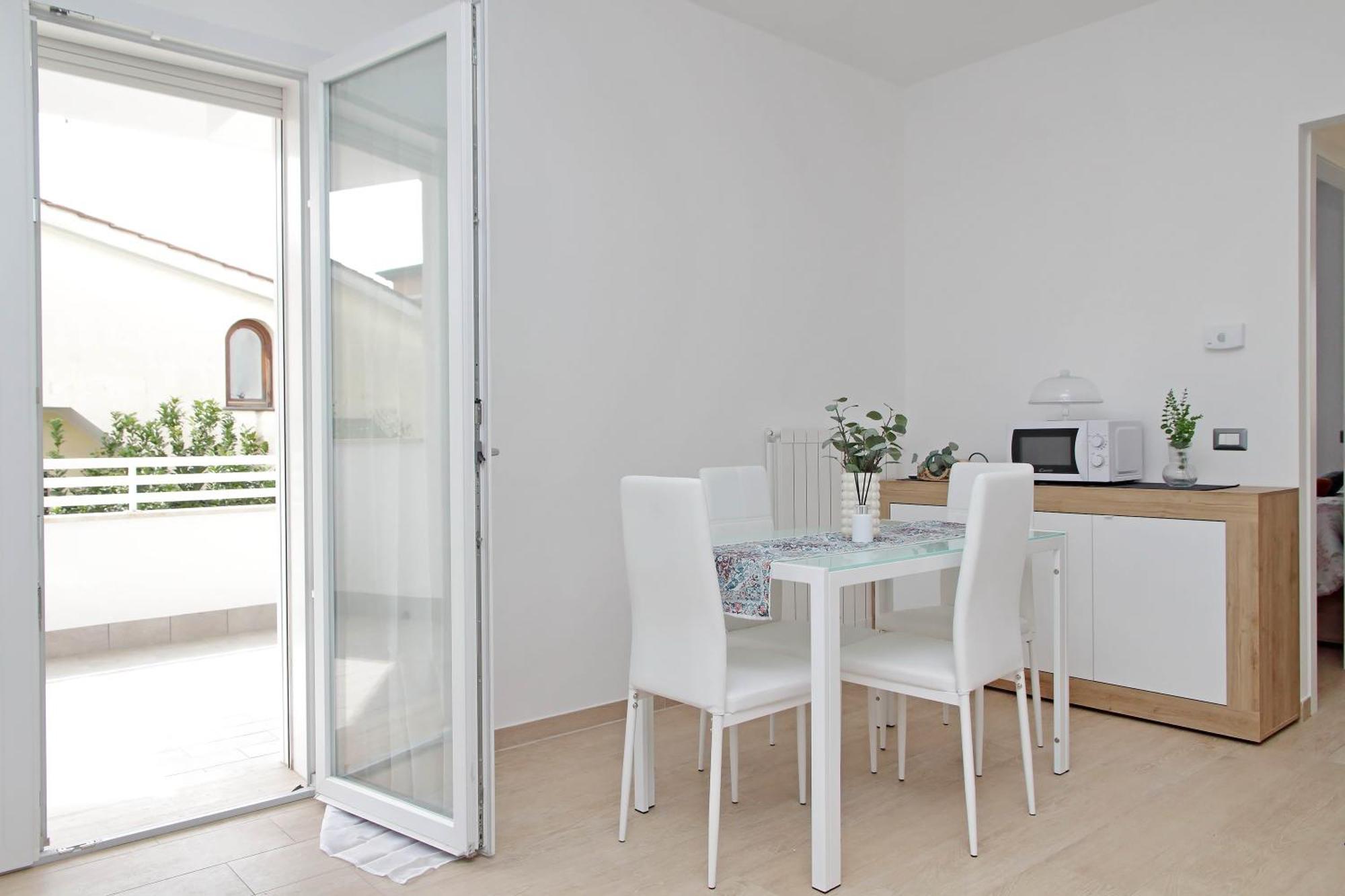 Andrea Home- Collegato A Roma E Aeroporto Фьюмичино Экстерьер фото